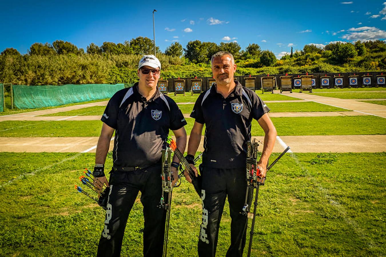 Compétition  extérieur  2x50m + duels